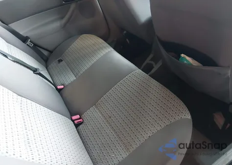 2005 Ford Focus Zx4 from USA, damaged, VIN 1FAFP34N95W200110